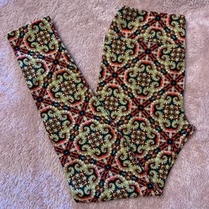 ⭐️ 3/$10 LuLaRoe Super Soft Leggings